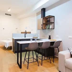 https://alma-malaga-flat.1costadelsol.com